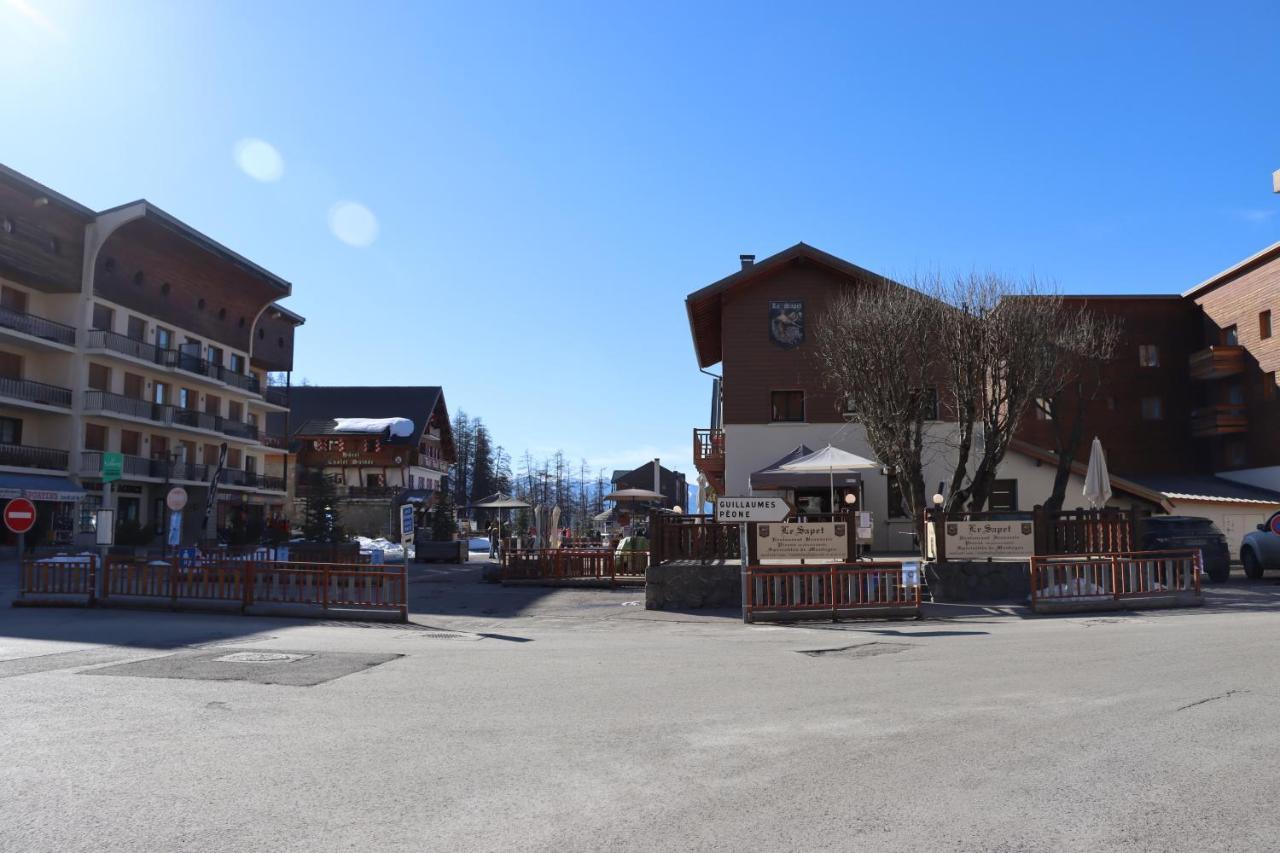 Val Dazur 2 Pieces